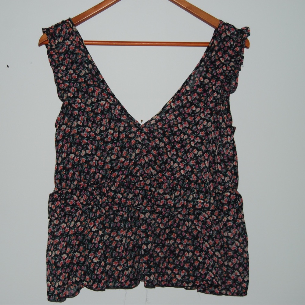 American Eagle Outfitters Floral Crop Top